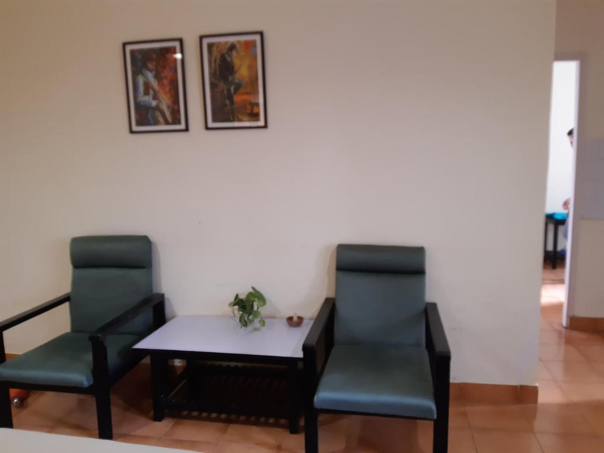 Palm Grove 1 Bhk Apartment At Candolim Beach With Free Wifi Exterior photo