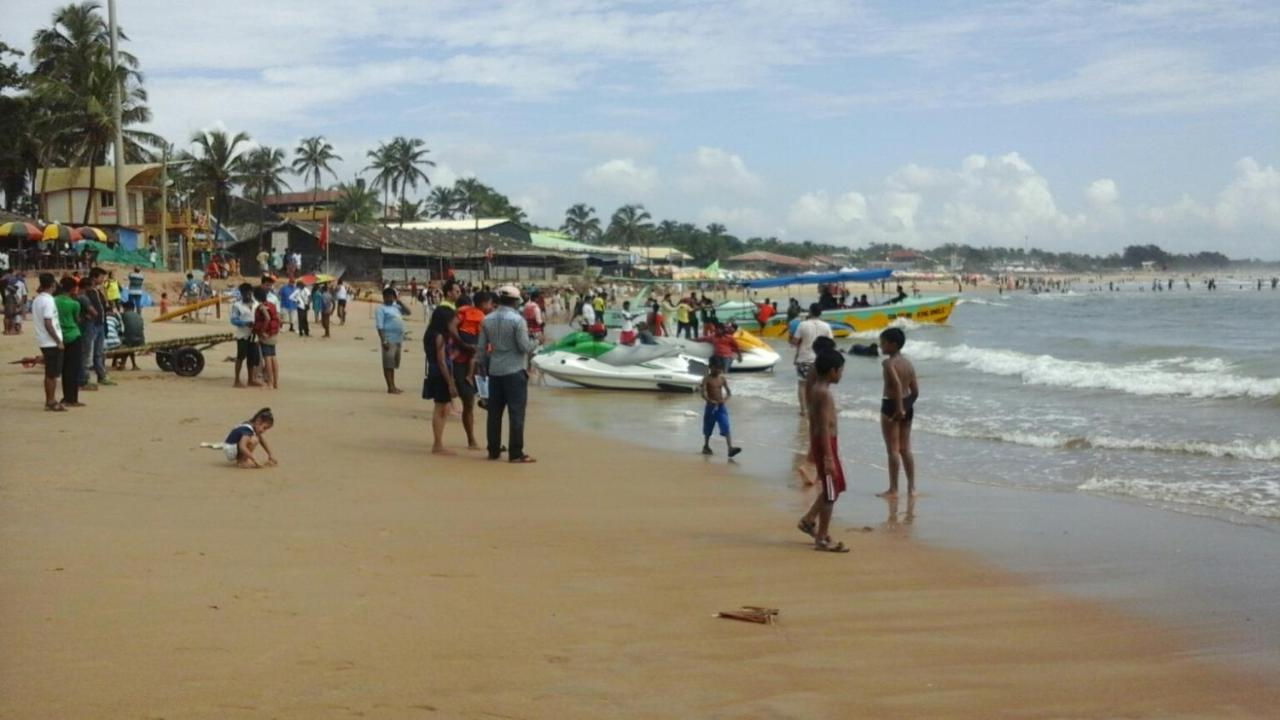 Palm Grove 1 Bhk Apartment At Candolim Beach With Free Wifi Exterior photo