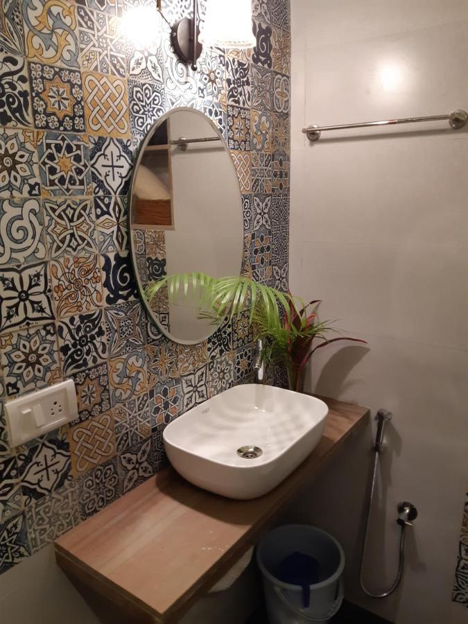 Palm Grove 1 Bhk Apartment At Candolim Beach With Free Wifi Exterior photo